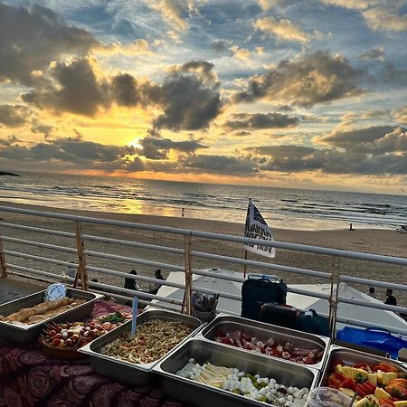 Surf Camp San Sebastian Partyhostel Aia Eksteriør bilde